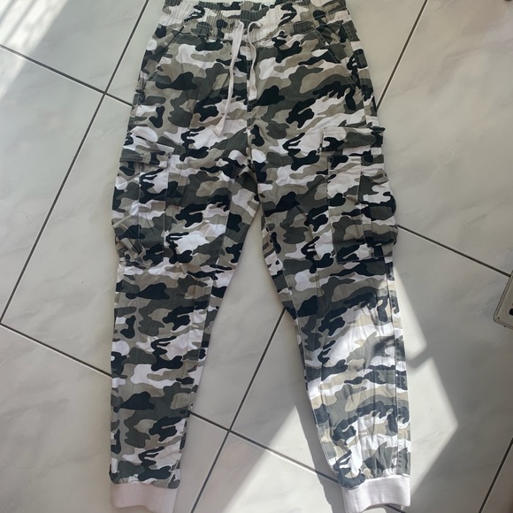 Army Cargo Pants - Picture 2 of 3